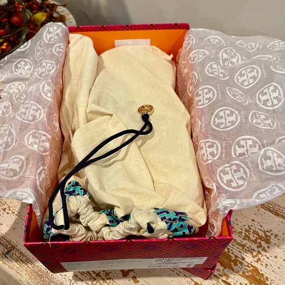 Tory Burch Miller Cloud Calf Leather New Ivory Sandals - Picture 3 of 13